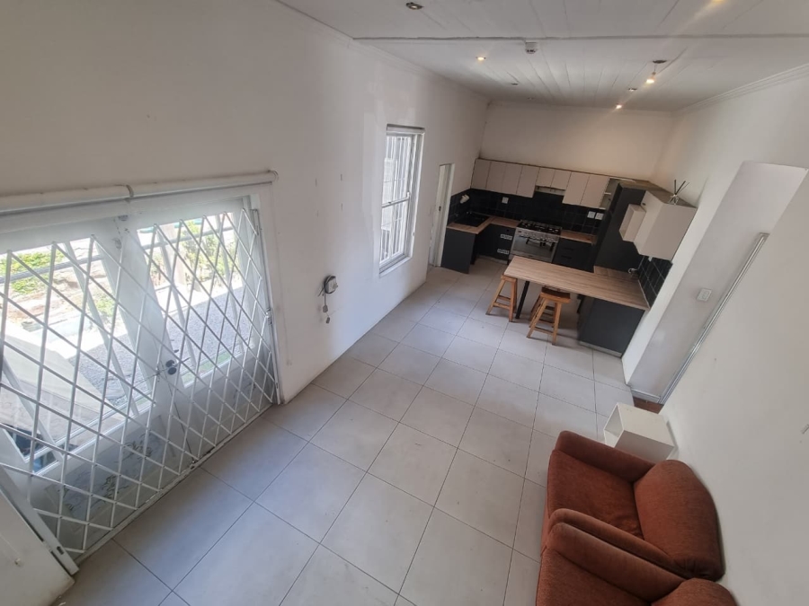 To Let 3 Bedroom Property for Rent in Woodstock Western Cape